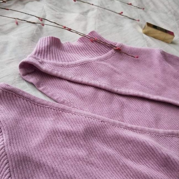 SOLD! Pink Cut Out Knit Top - Picture 3 of 4